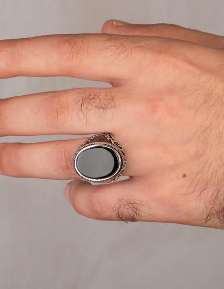 Oval Model Siyah Oniks Taşlı Erkek Yüzük
