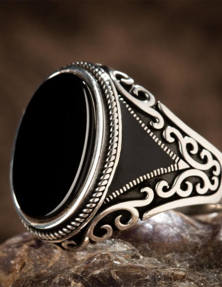 Oval Model Siyah Oniks Taşlı Erkek Yüzük