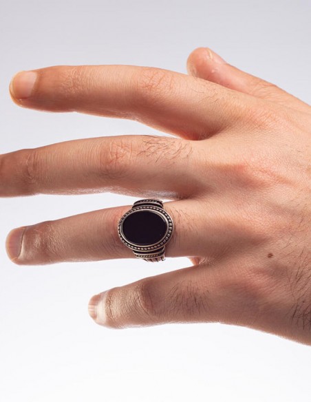 Oval Siyah Oniks Taşlı 925 Ayar Gümüş Yüzük