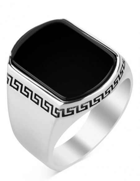 Sade Model Siyah Oniks Taşlı Gümüş Erkek Yüzük
