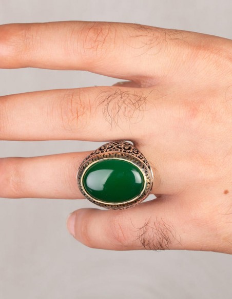 Simetrik Desenli Büyük Yeşil Akik Taşlı Gümüş Erkek Yüzük