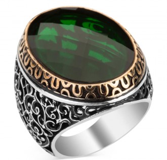 Simetrik Desenli Büyük Yeşil Zirkon Taşlı Gümüş Erkek Yüzük