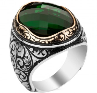 Yeşil Zirkon Taşlı Kalem İşleme Desenli Gümüş Erkek Yüzük
