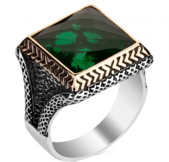 Yeşil Zirkon Taşlı Kare Tasarım Erkek Gümüş Yüzüğü