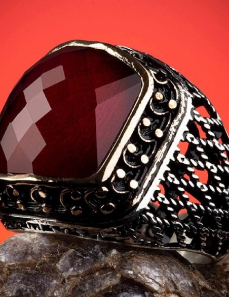 925 Ayar Gümüş Zirkon Kırmızı Taşlı İşlemeli Erkek Yüzük