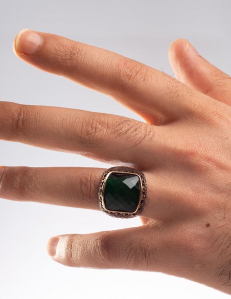 925 Ayar Gümüş Zirkon Yeşil Taşlı İşlemeli Erkek Yüzük