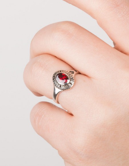 American International School Vienna Bayan Yüzüğü