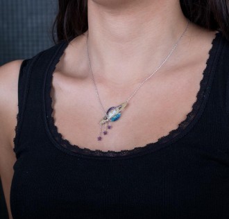 Gezegen Tasarımlı Taşlı Bayan Kolye 2